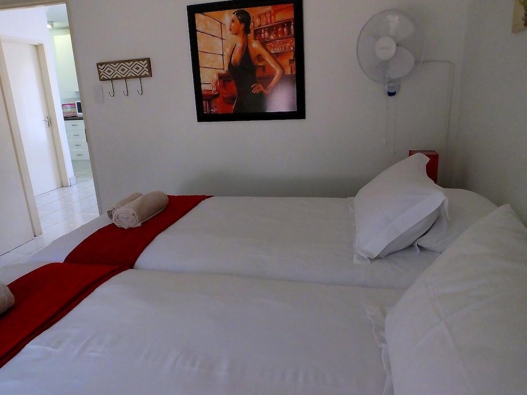 Sunshine Self Catering Daire Mbombela Oda fotoğraf